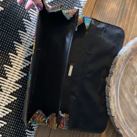 Aldo rainbow colors sequin Clutch - Picture 4 of 6
